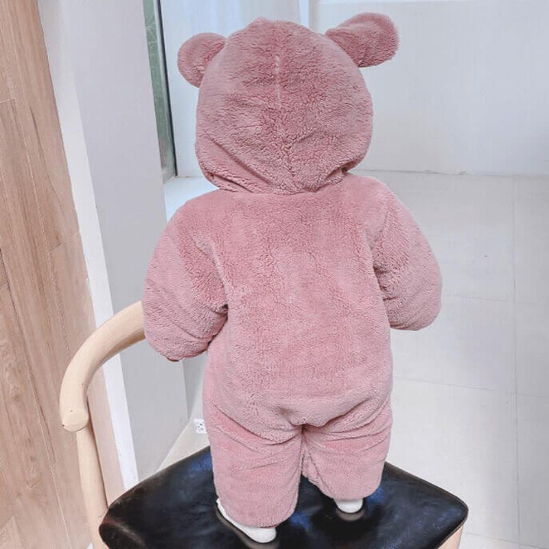 Neugeborenen Strampler Body mit Kapuze und Baerenohren in rosa-Ansicht von hinten